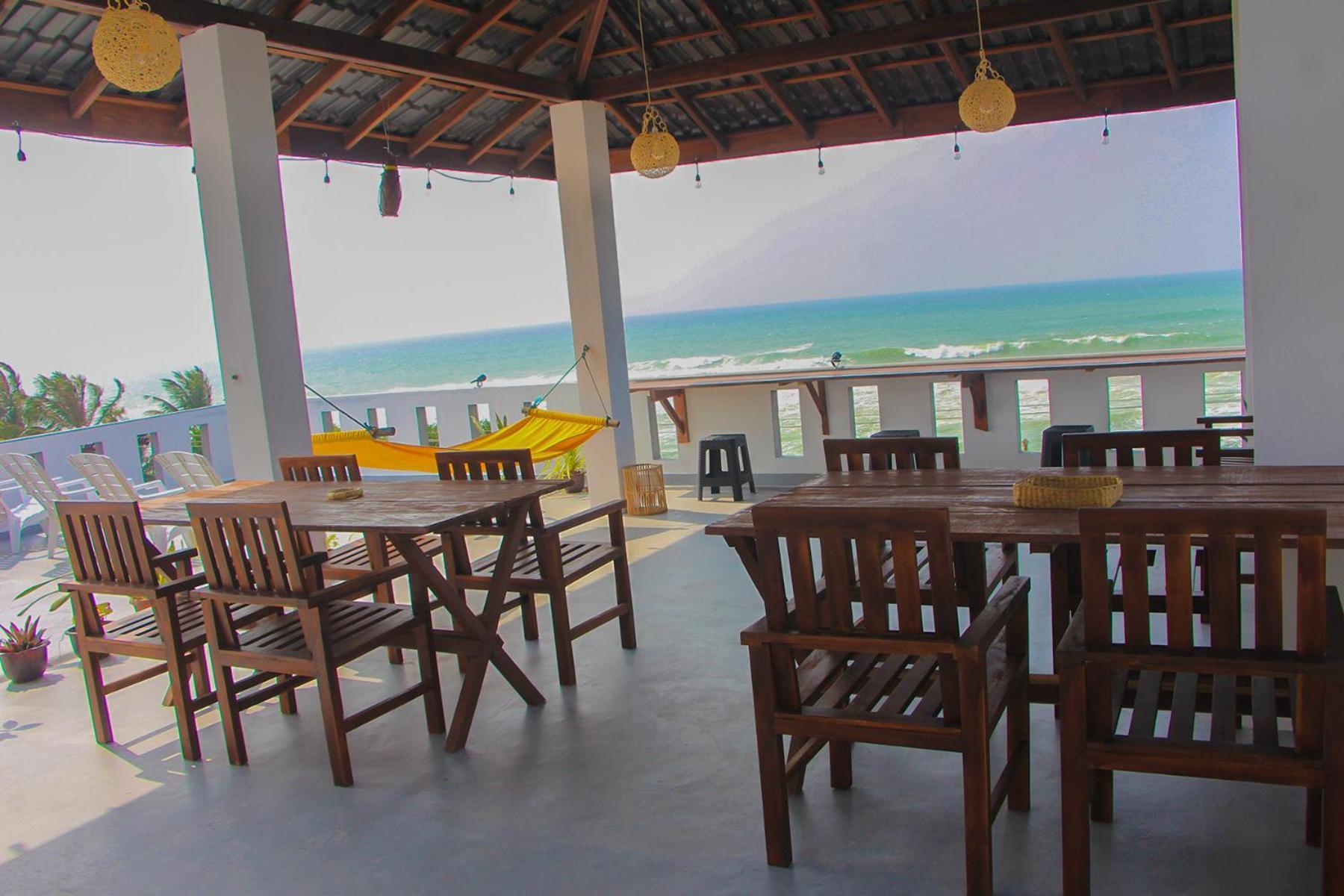 Shehara Sun Surf Lodge Мідіґама-Іст Екстер'єр фото