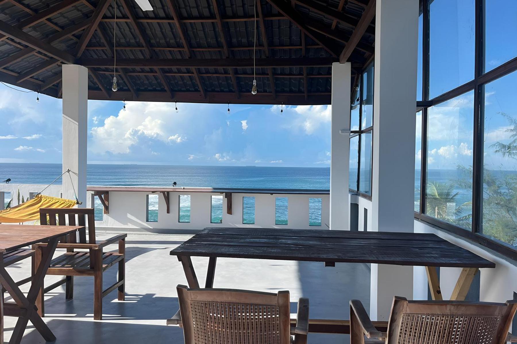 Shehara Sun Surf Lodge Мідіґама-Іст Екстер'єр фото